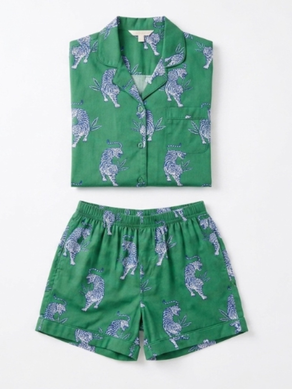 NWT Green Tiger Print Pajama Set – Chic Loungewear